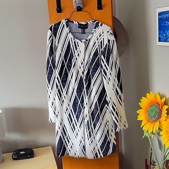 Frank Lyman Design 12 tunic style - Picture 1 of 4